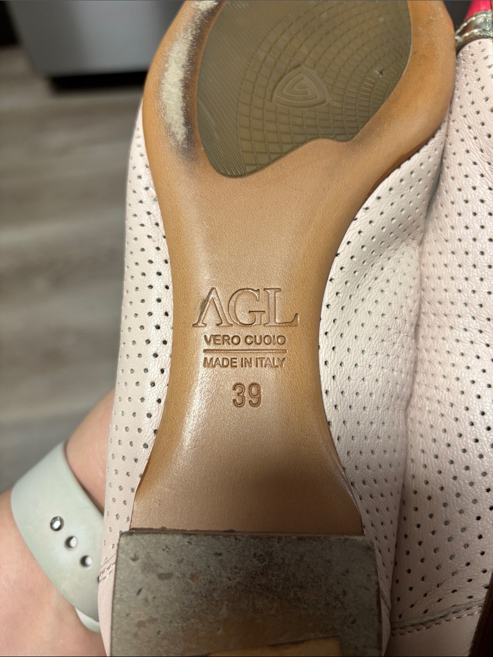 AGL Flats - Picture 5 of 8